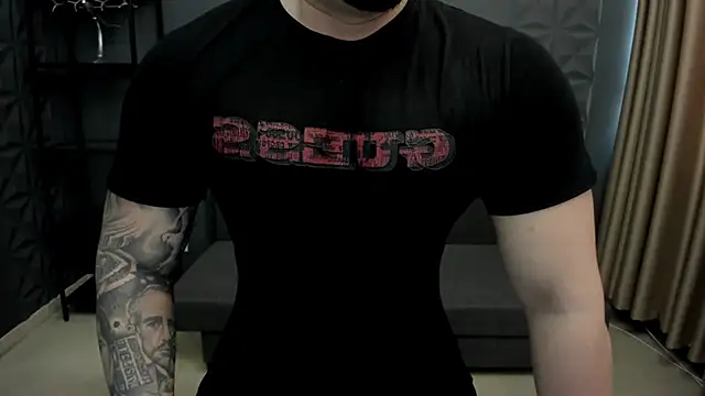 Snapshot of TonyWilcox chatting on 26, 2, 2025 TonyWilcox online show from 26, 2, 2025