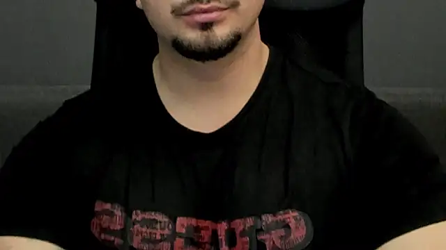 Snapshot of TonyWilcox chatting on 28, 2, 2025 TonyWilcox online show from 28, 2, 2025