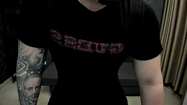 Snapshot of TonyWilcox chatting on 2, 3, 2025 TonyWilcox online show from 2, 3, 2025