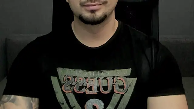 Snapshot of TonyWilcox chatting on 6, 3, 2025 TonyWilcox online show from 6, 3, 2025