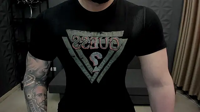 Snapshot of TonyWilcox chatting on 6, 3, 2025 TonyWilcox online show from 6, 3, 2025