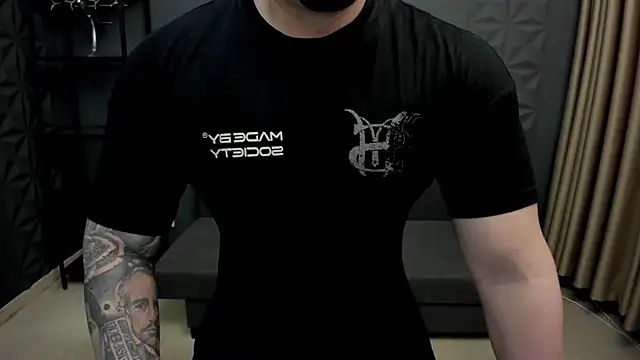 Snapshot of TonyWilcox chatting on 9, 3, 2025 TonyWilcox online show from 9, 3, 2025