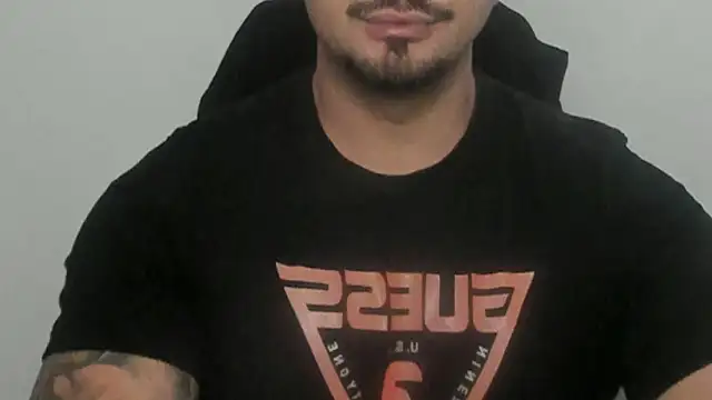 Snapshot of TonyWilcox chatting on 5, 10, 2025 TonyWilcox online show from 5, 10, 2025