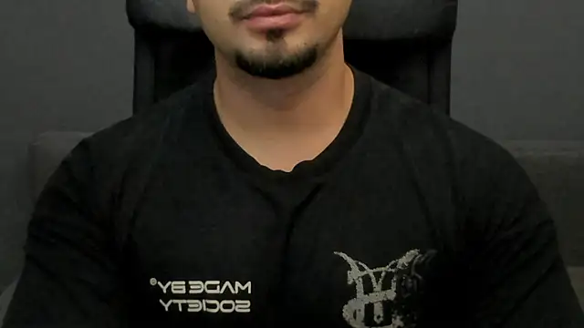 Snapshot of TonyWilcox chatting on 7, 10, 2025 TonyWilcox online show from 7, 10, 2025