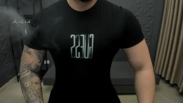 Snapshot of TonyWilcox chatting on 18, 10, 2025 TonyWilcox online show from 18, 10, 2025