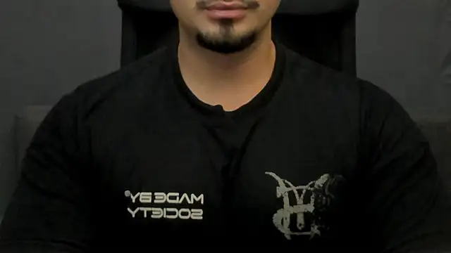 Snapshot of TonyWilcox chatting on 19, 10, 2025 TonyWilcox online show from 19, 10, 2025