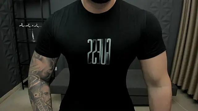 Snapshot of TonyWilcox chatting on 21, 10, 2025 TonyWilcox online show from 21, 10, 2025