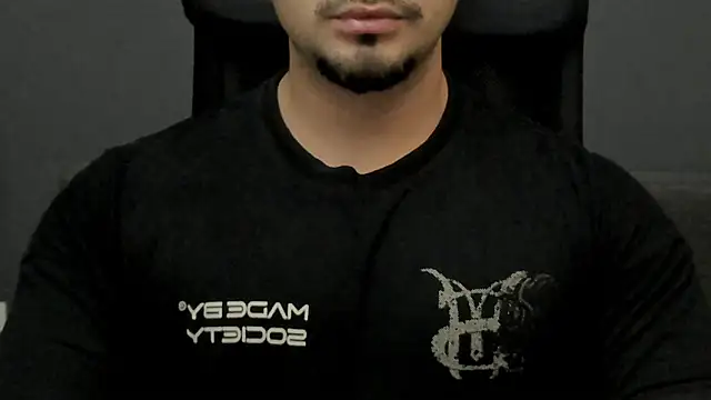 Snapshot of TonyWilcox chatting on 19, 11, 2025 TonyWilcox online show from 19, 11, 2025