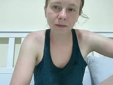 Snapshot of SweetLucy96 chatting on 6, 11, 2025 SweetLucy96 online show from 6, 11, 2025