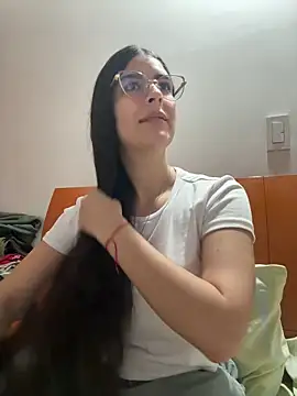  Niah  online show from 22, 2, 2026