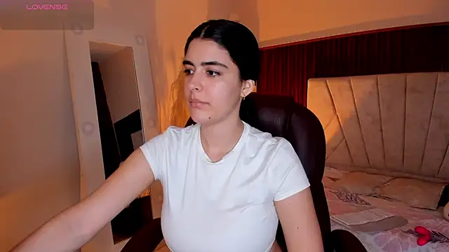  Niah  online show from 9, 4, 2026