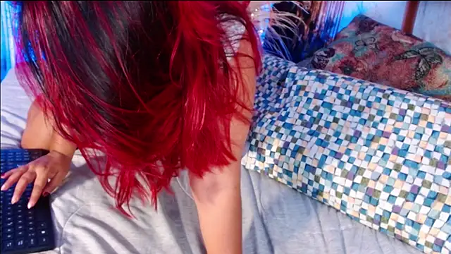 Snapshot of gatuwildhott chatting on 29, 3, 2026 gatuwildhott online show from 29, 3, 2026