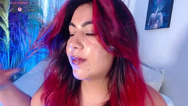 Snapshot of gatuwildhott chatting on 16, 4, 2026 gatuwildhott online show from 16, 4, 2026