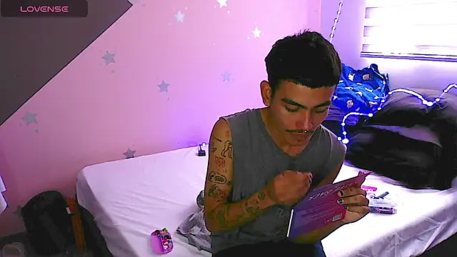 Snapshot of sorry-mom69 chatting on 1, 12, 2024 sorry-mom69 online show from 1, 12, 2024