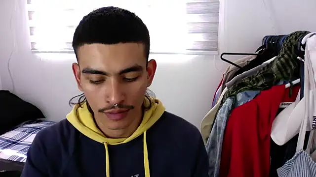 Snapshot of sorry-mom69 chatting on 20, 9, 2025 sorry-mom69 online show from 20, 9, 2025