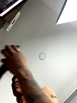 Snapshot of sorry-mom69 chatting on 17, 10, 2025 sorry-mom69 online show from 17, 10, 2025