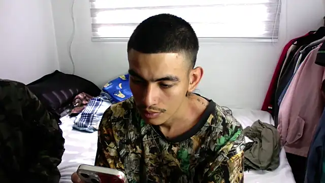 Snapshot of sorry-mom69 chatting on 19, 10, 2025 sorry-mom69 online show from 19, 10, 2025