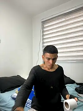 Snapshot of sorry-mom69 chatting on 13, 11, 2025 sorry-mom69 online show from 13, 11, 2025