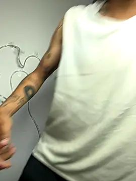 Snapshot of sorry-mom69 chatting on 23, 11, 2025 sorry-mom69 online show from 23, 11, 2025