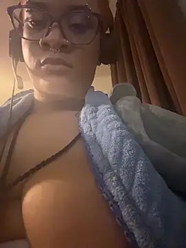 nickytheehawtie online show from 19, 3, 2026