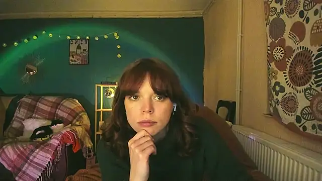 ClancyMorissey online show from 28, 2, 2025