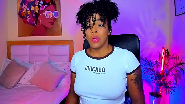 AitanaBrown  online show from 4, 4, 2026