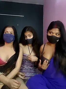 Snapshot of cutee__crazy chatting on 16, 1, 2026 cutee crazy online show from 16, 1, 2026