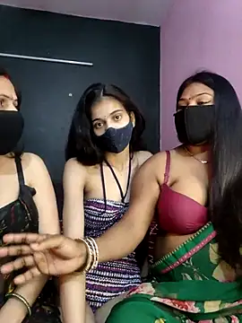 Snapshot of cutee__crazy chatting on 18, 1, 2026 cutee crazy online show from 18, 1, 2026