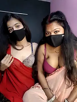 Snapshot of cutee__crazy chatting on 15, 2, 2026 cutee crazy online show from 15, 2, 2026