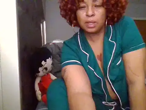 Snapshot of MSweetLindaParks chatting on 5, 1, 2025 MSweetLindaParks online show from 5, 1, 2025