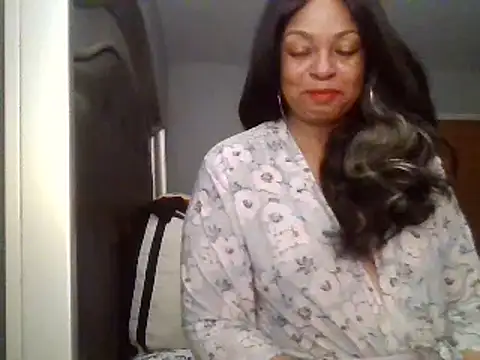 Snapshot of MSweetLindaParks chatting on 1, 2, 2025 MSweetLindaParks online show from 1, 2, 2025