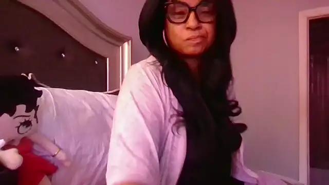 MSweetLindaParks online show from 6, 2, 2026