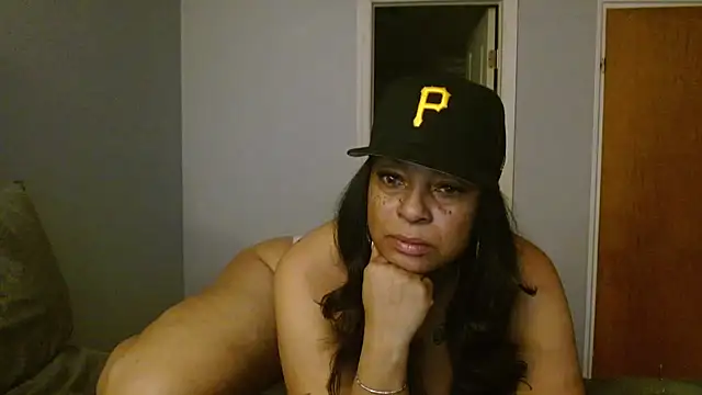 MSweetLindaParks online show from 12, 3, 2026