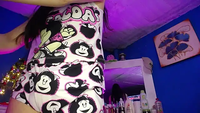 Snapshot of Lunahoney1 chatting on 2, 12, 2025 Lunahoney1 online show from 2, 12, 2025