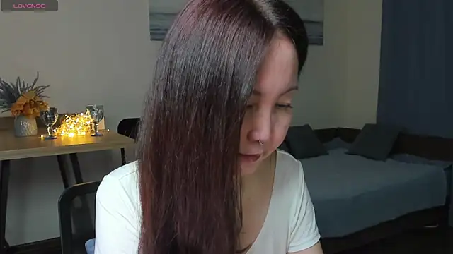 Snapshot of AvroraSakura chatting on 2, 2, 2025 AvroraSakura online show from 2, 2, 2025