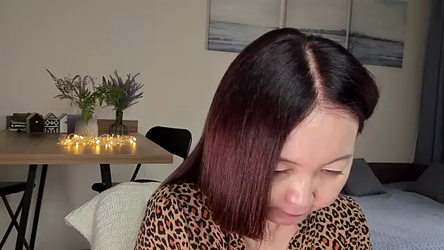 Snapshot of AvroraSakura chatting on 13, 9, 2025 AvroraSakura online show from 13, 9, 2025