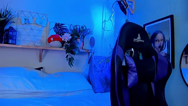 Snapshot of AnaPola chatting on 13, 12, 2024 AnaPola online show from 13, 12, 2024