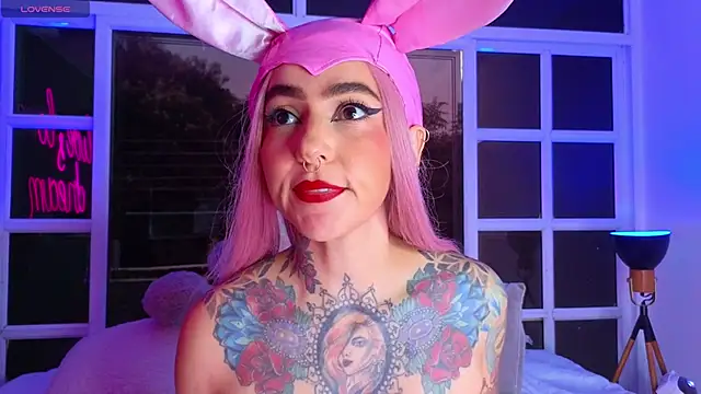 Snapshot of Evangelyne_1 chatting on 22, 2, 2025 Evangelyne 1 online show from 22, 2, 2025