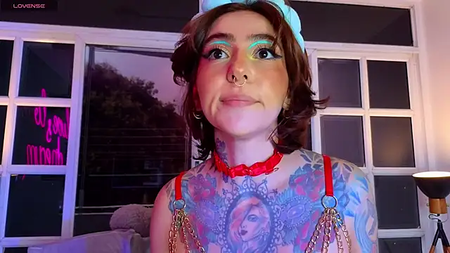 Snapshot of Evangelyne_1 chatting on 5, 3, 2025 Evangelyne 1 online show from 5, 3, 2025