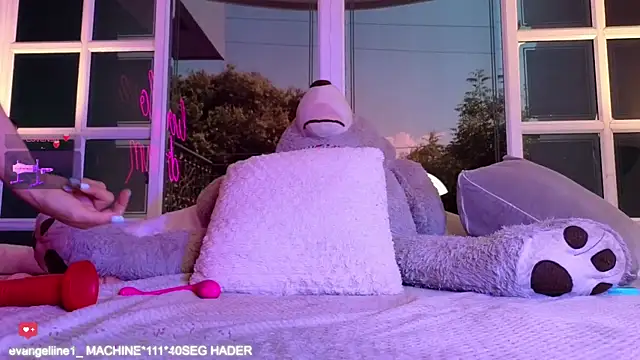 Snapshot of Evangelyne_1 chatting on 10, 3, 2025 Evangelyne 1 online show from 10, 3, 2025