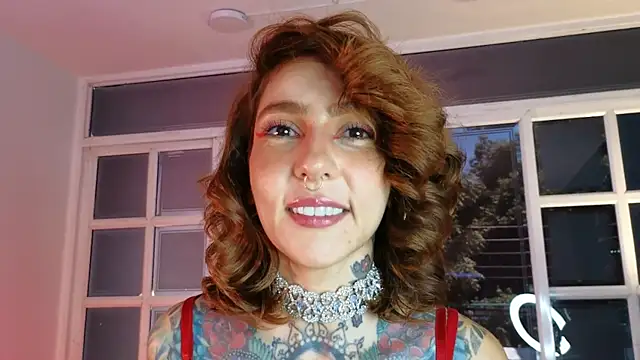 Snapshot of Evangelyne_1 chatting on 24, 9, 2025 Evangelyne 1 online show from 24, 9, 2025