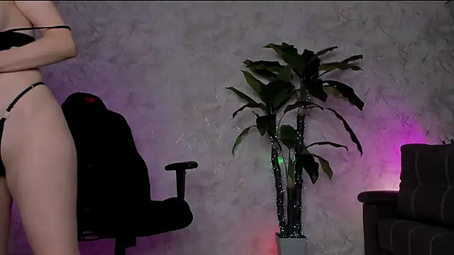 Snapshot of Emma7 chatting on 21, 6, 2026 Emma7 online show from 21, 6, 2026