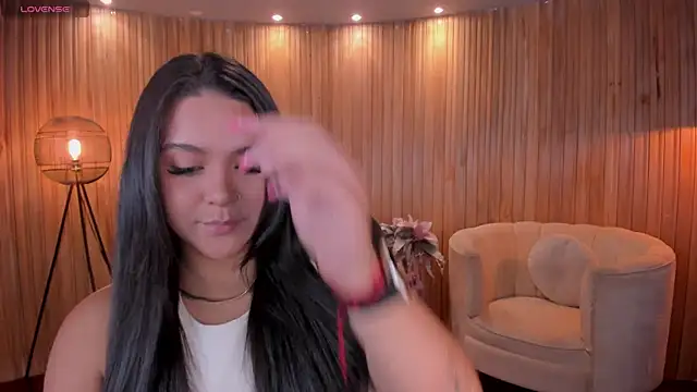 Snapshot of ToriCrossX chatting on 11, 2, 2025 ToriCrossX online show from 11, 2, 2025