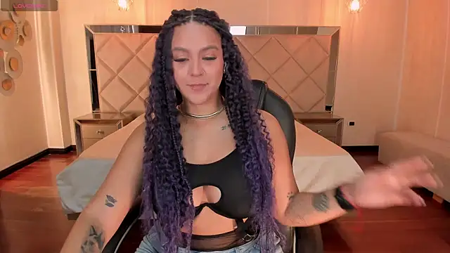 Snapshot of ToriCrossX chatting on 20, 2, 2025 ToriCrossX online show from 20, 2, 2025