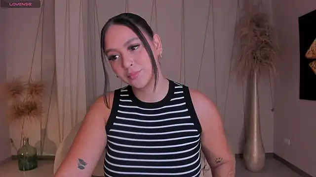 Snapshot of ToriCrossX chatting on 13, 9, 2025 ToriCrossX online show from 13, 9, 2025