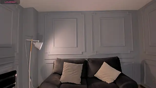 Snapshot of ToriCrossX chatting on 1, 12, 2025 ToriCrossX online show from 1, 12, 2025