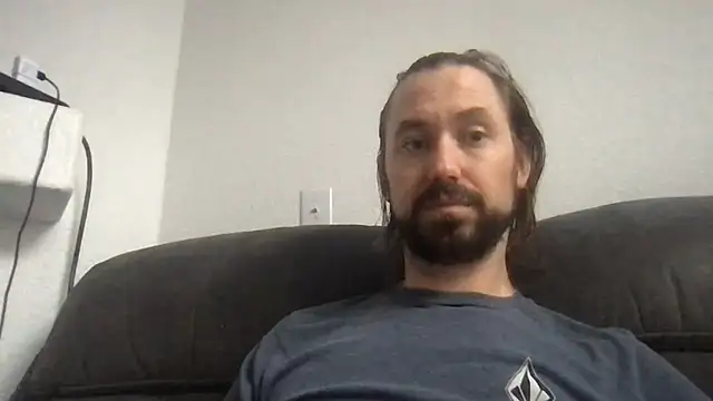 Snapshot of Maxxmuss chatting on 6, 3, 2025 Maxxmuss online show from 6, 3, 2025
