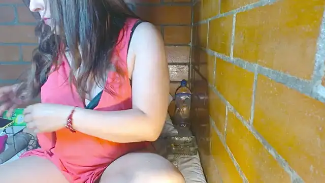 jenniferS  online show from 28, 2, 2026