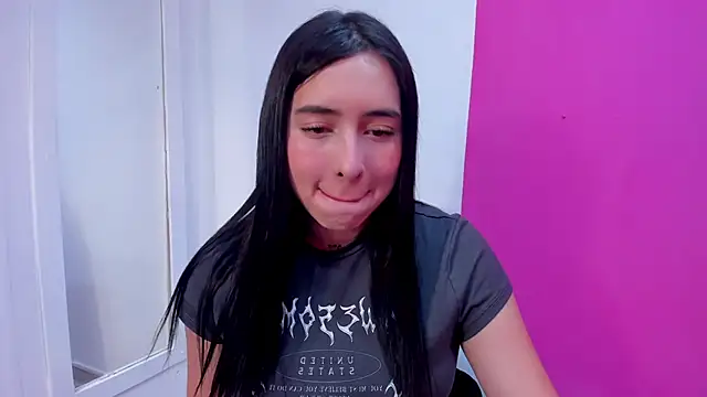 Snapshot of isabella_jade chatting on 15, 1, 2025 isabella jade online show from 15, 1, 2025
