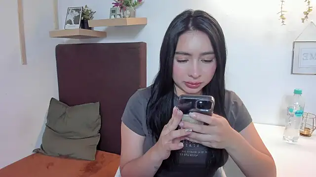 Snapshot of isabella_jade chatting on 4, 2, 2025 isabella jade online show from 4, 2, 2025